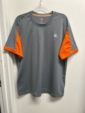 Adidas Men’s Climalite Gray Performance Tee with Orange Panels and pocket